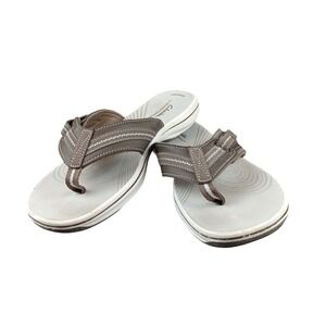 Clarks Cloudsteppers Women's Brown Thong Sandal Cushioned Comfort Flip Flops